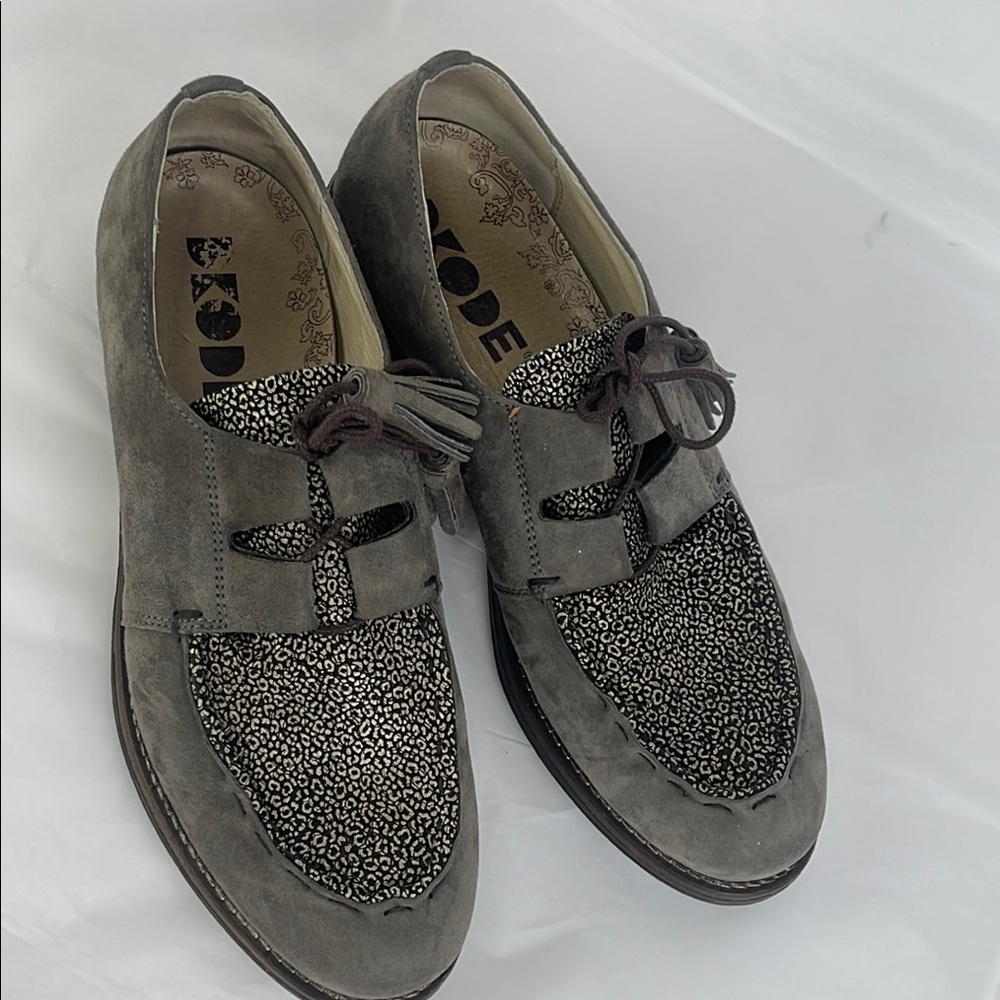 Dkode Elegant Gray Loafers With Patterned Design - image 7